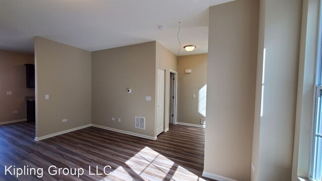 Building Photo - 2 br, 1.5 bath House - 352 Tall Tree Lane