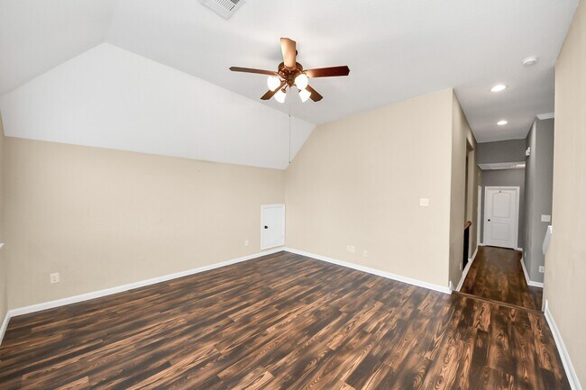 Building Photo - 3544 Woods Estates Dr