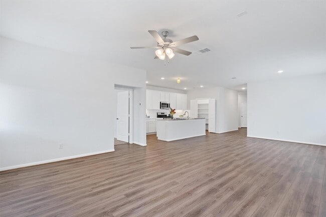 Building Photo - 249 Crystal Brook Dr