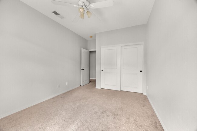 Building Photo - 2221 Capistrano Way