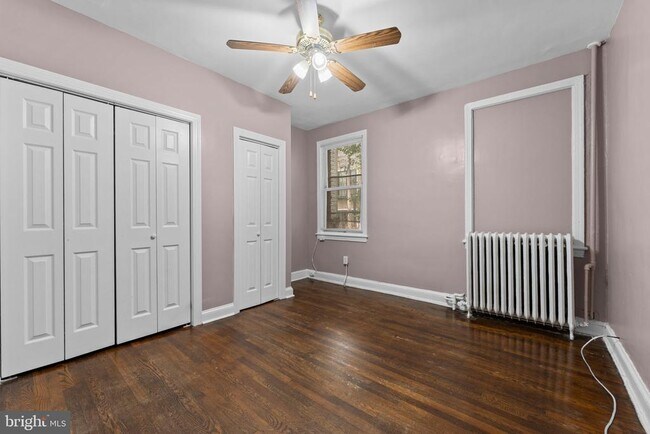 Building Photo - 1617 F St NE