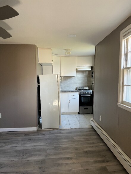 Building Photo - 38 Pitman Ave