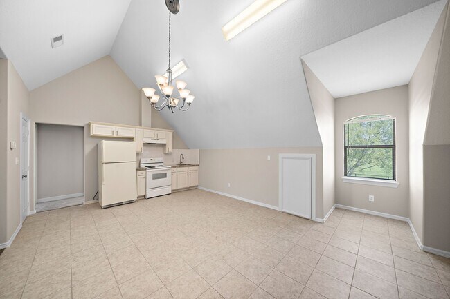 Building Photo - 18223 County Rd 132