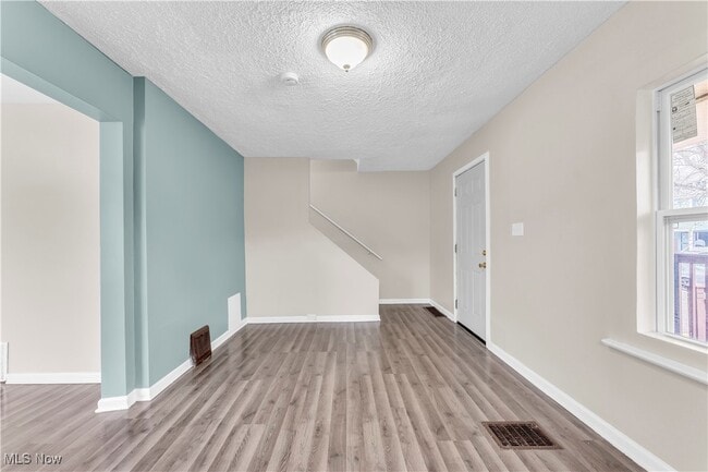 Building Photo - 3820 W 34th St