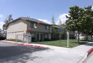Building Photo - Park Place Townhomes
