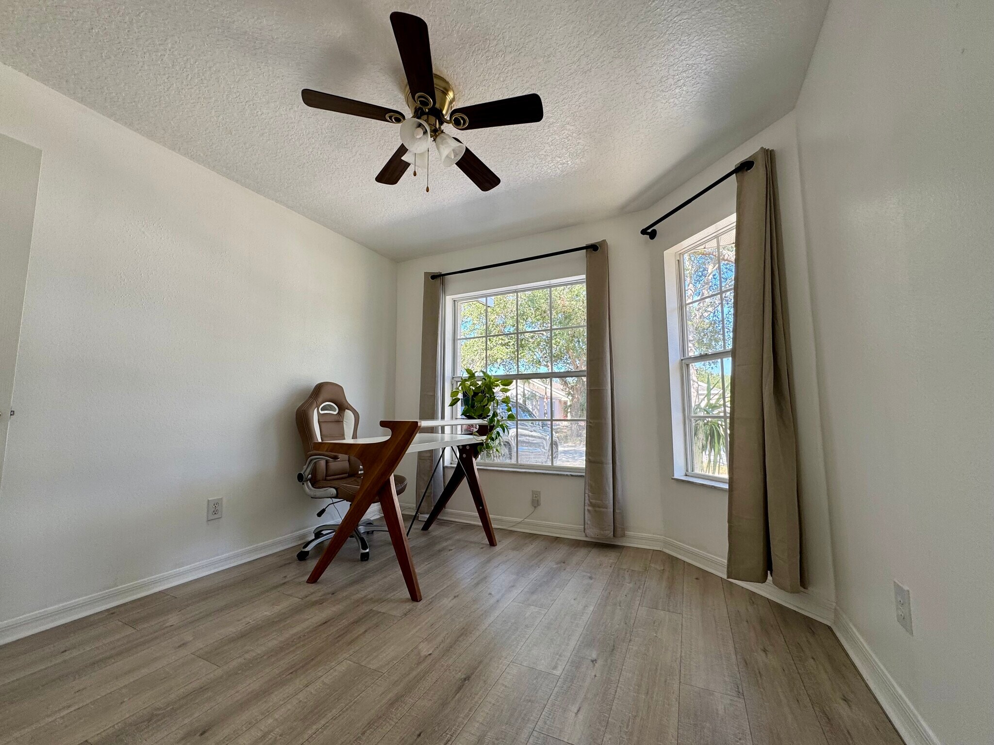 Building Photo - 7527 Oxford Garden Cir