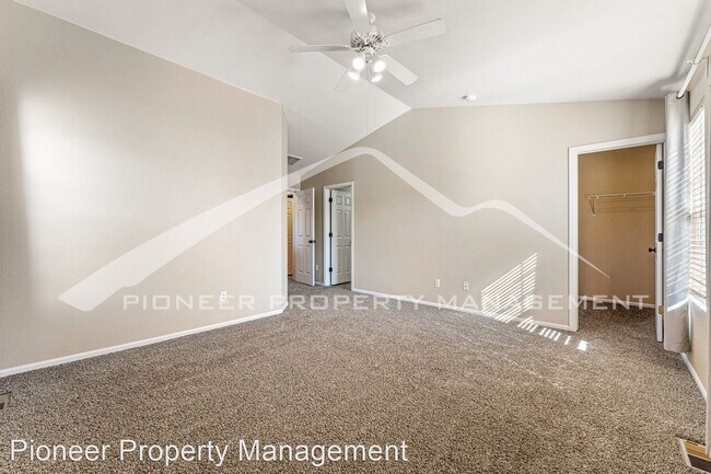 Building Photo - 3 br, 2.5 bath House - 12784 Jasmine St Un...