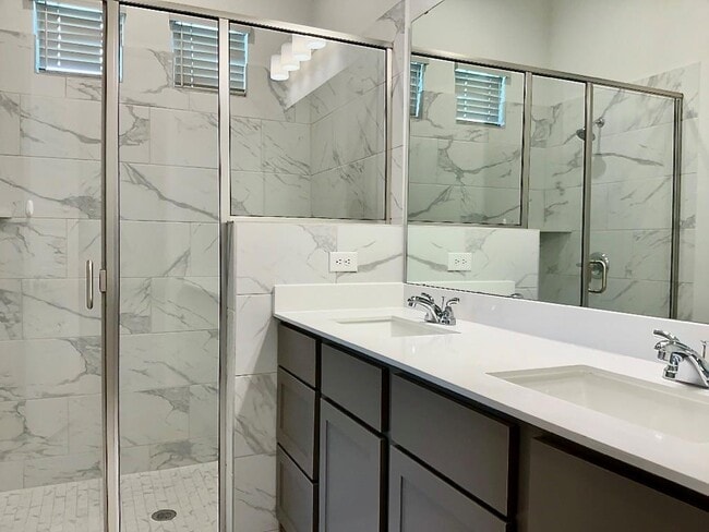 Building Photo - 1636 Laverne Mitchell st