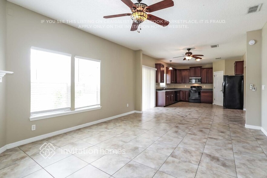 Building Photo - 2427 Woodstork Ct