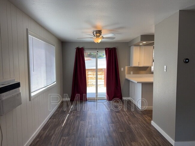 Building Photo - 1405 Terrace Dr