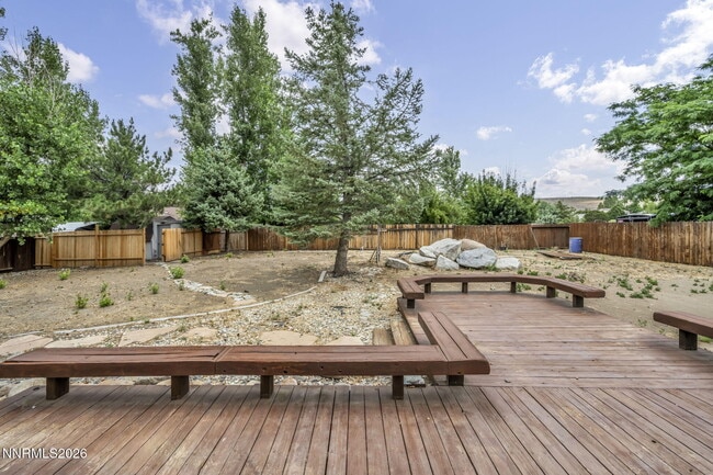 Building Photo - 17575 Parrot Dr
