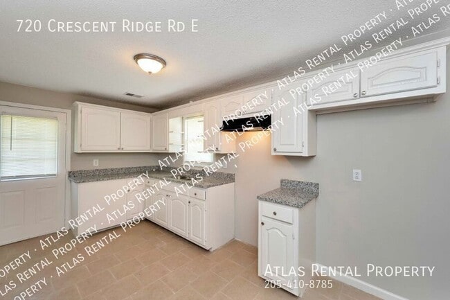 Building Photo - 720 Cres Rdg E Rd
