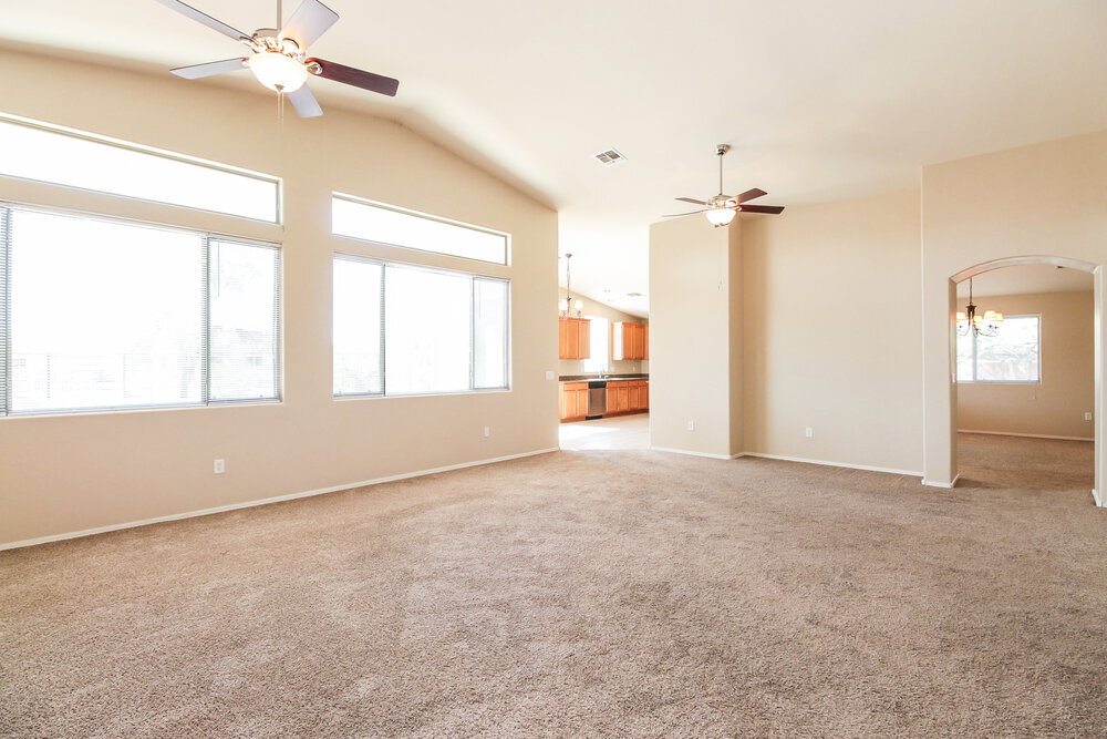 Building Photo - 12465 N Stone Ring Dr