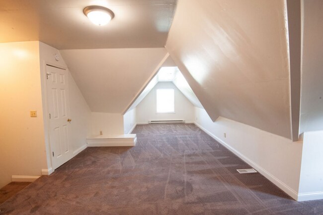 Building Photo - 521 N Washington St