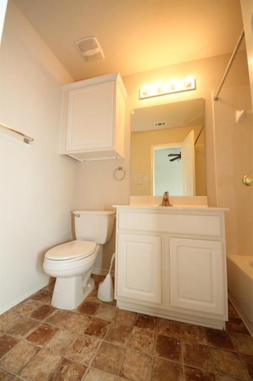 Building Photo - 16100 S Great Oaks Dr