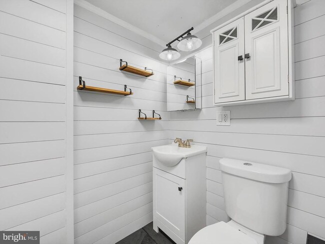 Building Photo - 7707 Warsaw Ave