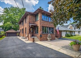 Building Photo - 82 S Williams St