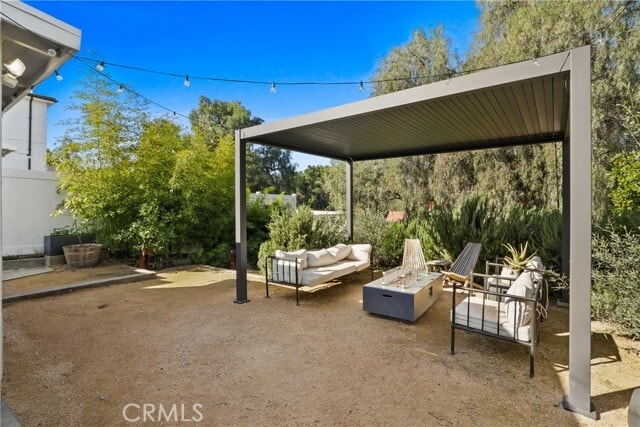 Building Photo - 725 N Bandini St