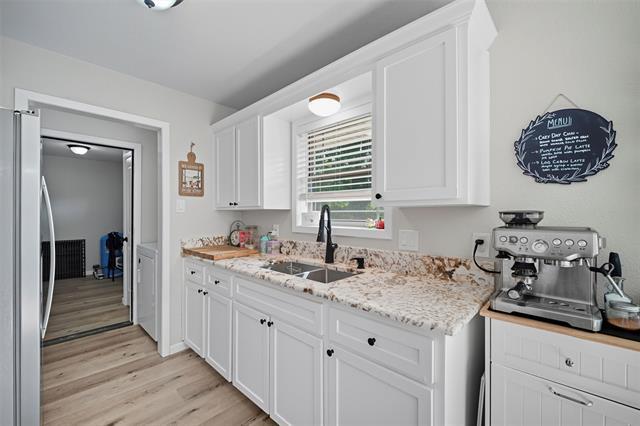 Building Photo - 3400 Sarra Ln