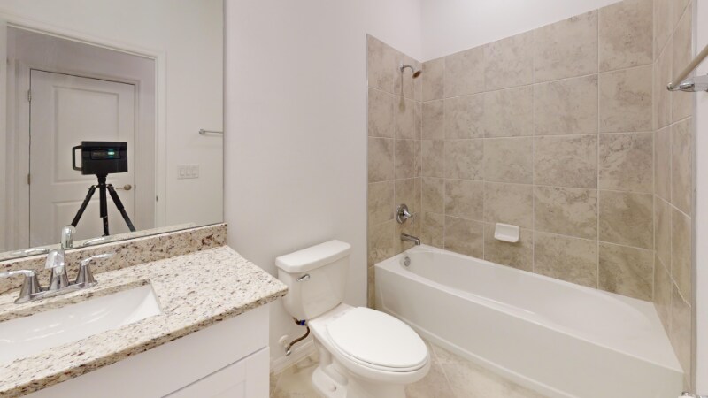 Building Photo - 15888 Honeysuckle St