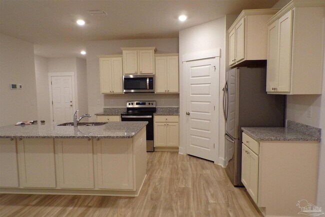 Building Photo - 4117 Heart Pine Ln