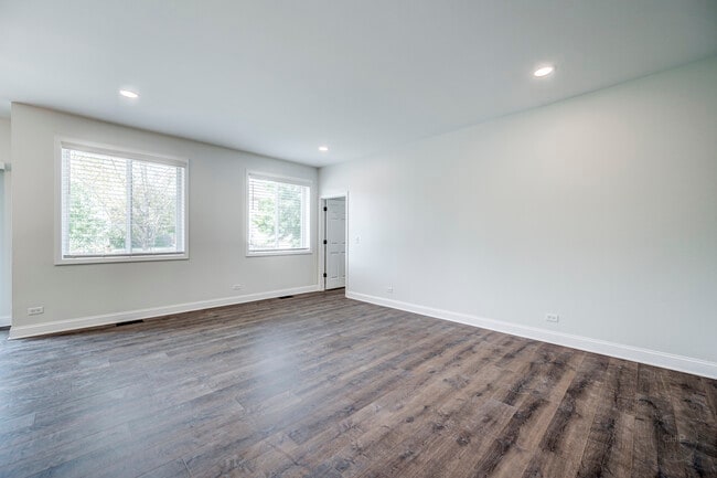 Building Photo - 12948 Parterre Pl