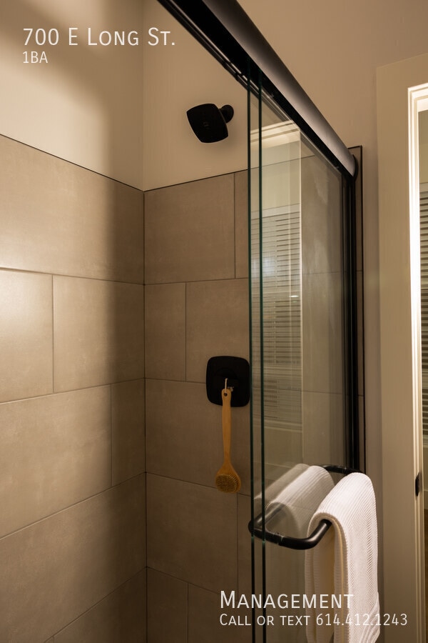 Building Photo - 700 E Long St