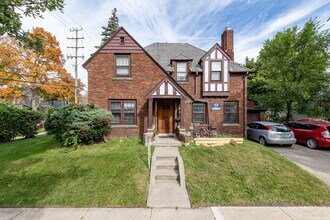 Building Photo - 801 E Ann-801ANN