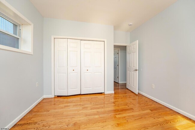 Building Photo - 222 S Rhode Island Ave