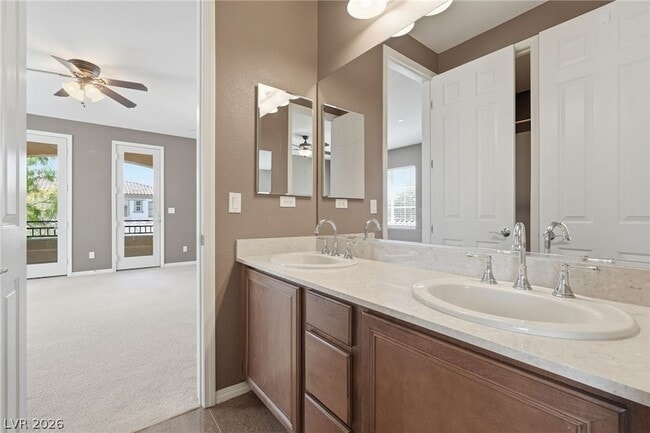 Building Photo - 10344 Shropshire St