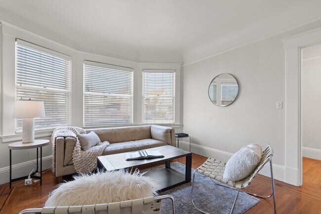 Building Photo - 349 Commercial Ave