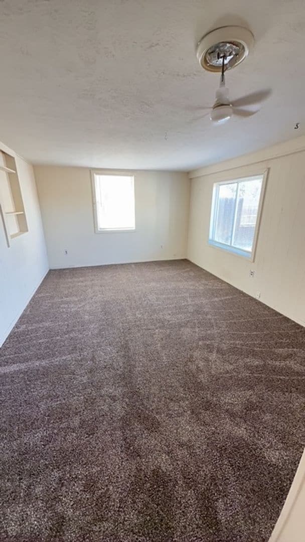 Building Photo - Beautiful Multi Generational floor plan