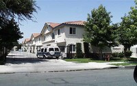 Building Photo - Elm Vista