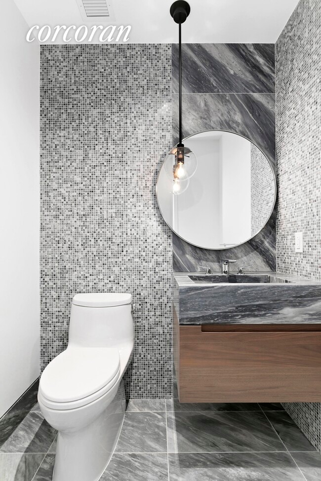 Building Photo - 30 Riverside Blvd