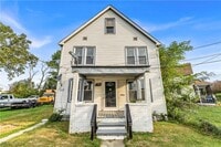 Building Photo - 11702 Brookfield Ave