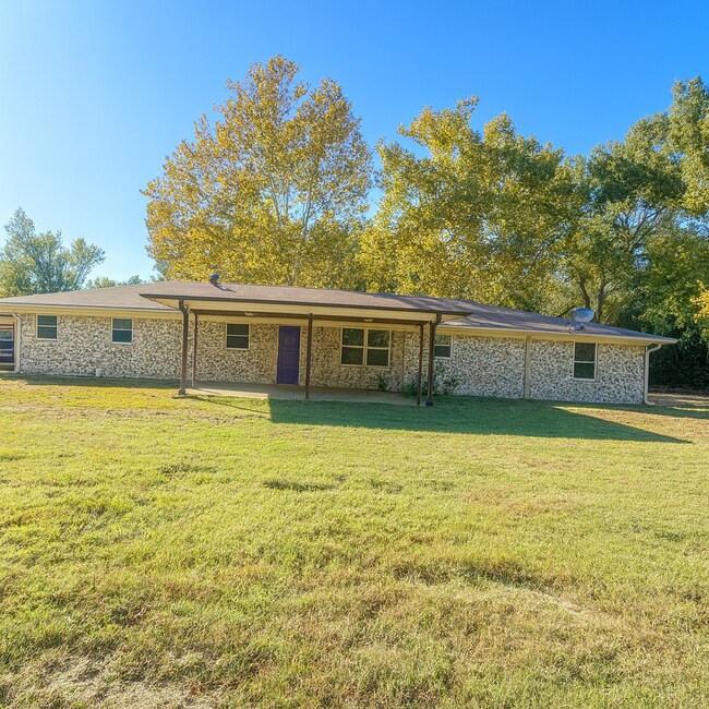 Building Photo - 953 Co Rd 2774