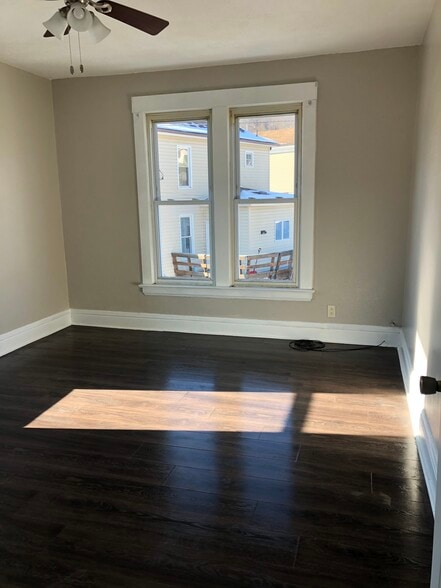 bedroom 1 - 230 S 7th St