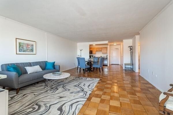 Building Photo - 7 Whittier Pl