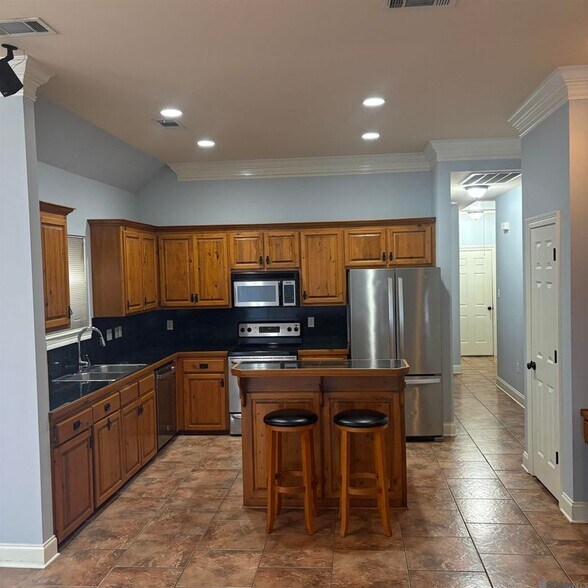 Building Photo - 3111 Nicholson Lake Dr