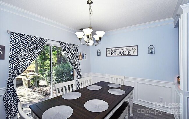 Building Photo - 119 Shining Armor Ct
