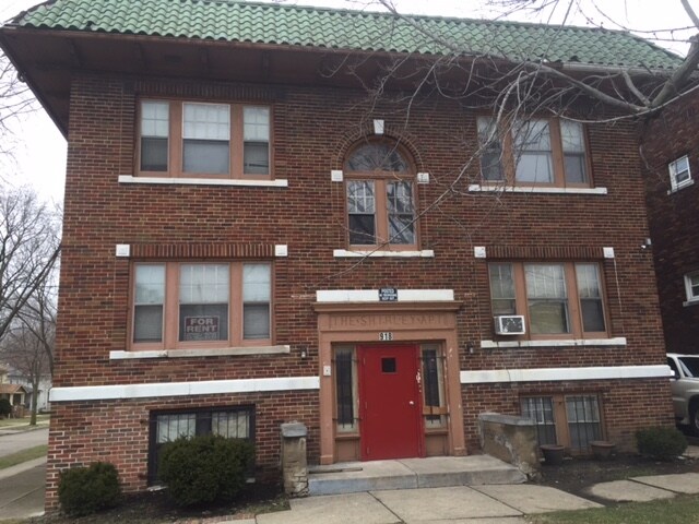 Building Photo - 918 Copley Rd