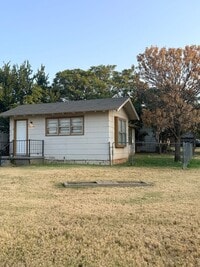 Building Photo - 3200 Ave R