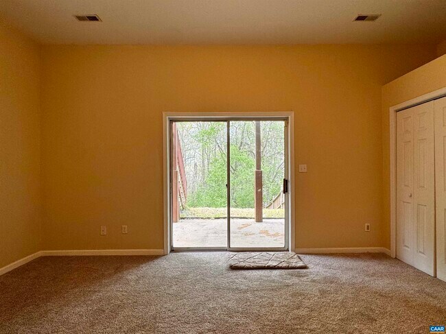 Building Photo - 4644 Briarwood Dr