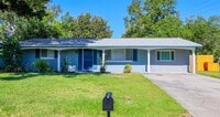 Building Photo - 1500 Laurel Cir