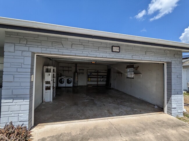 Garage - 430 Patrick Ave