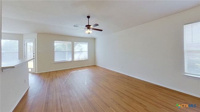 Building Photo - 1105 Burgess Dr