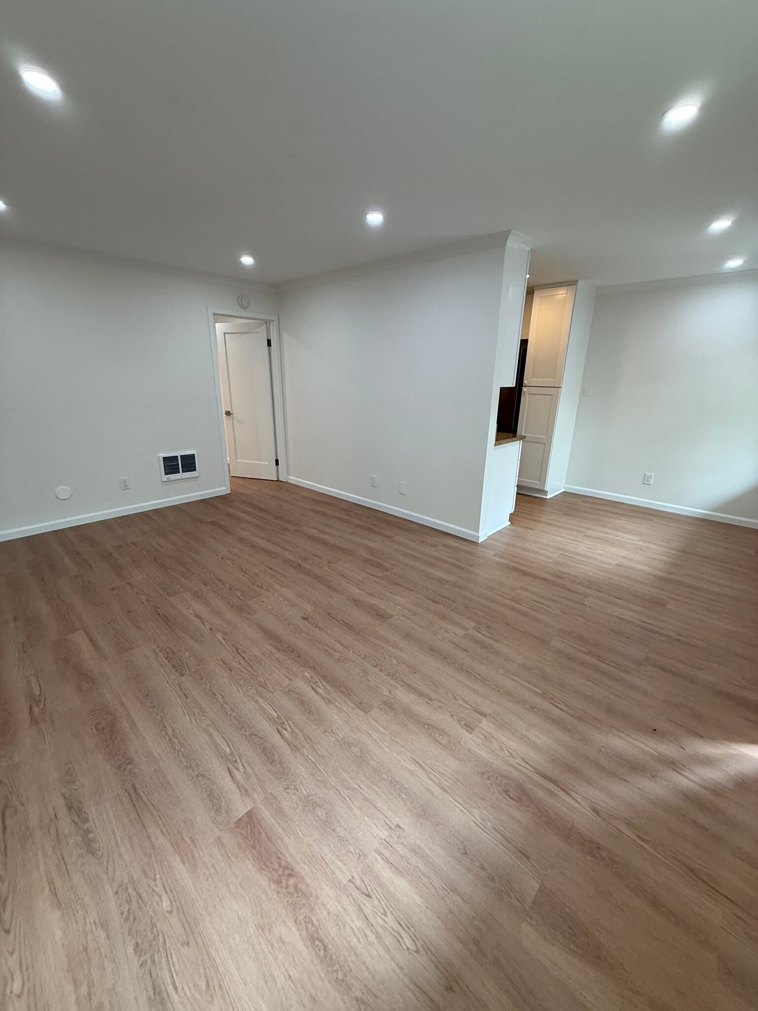 Building Photo - 3911 Oregon St