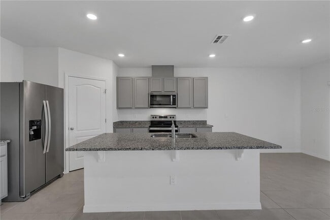 Building Photo - 3313 Mystic Pond Lp