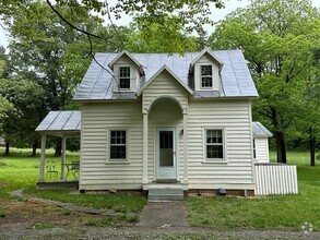 Building Photo - FABULOUS FARMHOUSE IN GOOCHLAND, INCLUDES ...