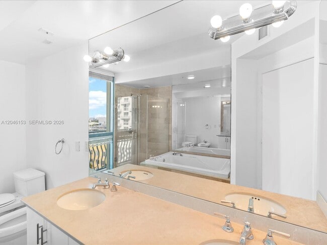 Building Photo - 1500 Ocean Dr